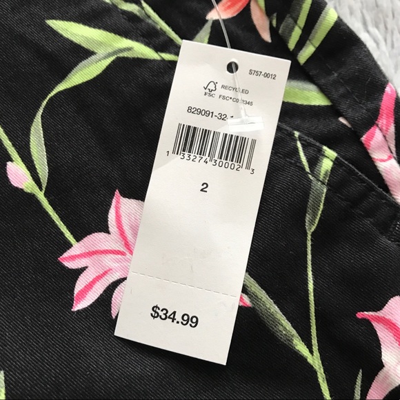BOGO! Gap Floral Shorts (Sz 0 left) - Picture 8 of 8